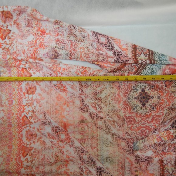 NEW! Wmn LARGE Long Sleeve Roll Tab Open Split Front Knit Top Flutter Hem NWT - Picture 10 of 14